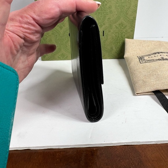 Gucci trifold dark Navy almost black leather wallet. Box and dust bag included - Picture 10 of 14